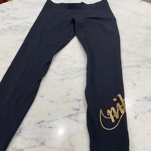 Tight fit/ Regular Length